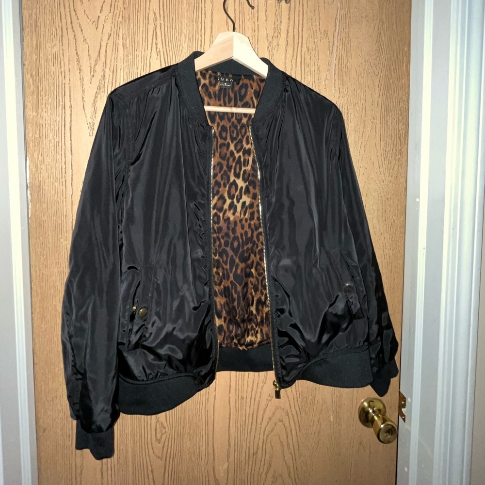 Iman ~Black Bomber Jacket With Leopard Print Interior~ S